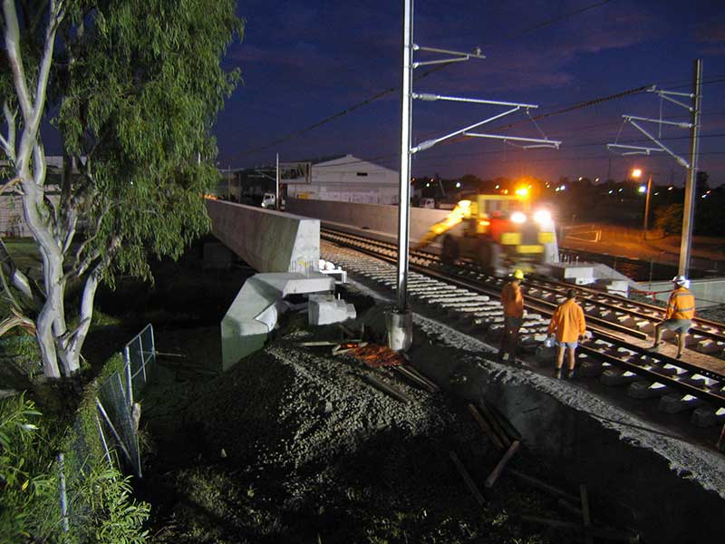 j9811