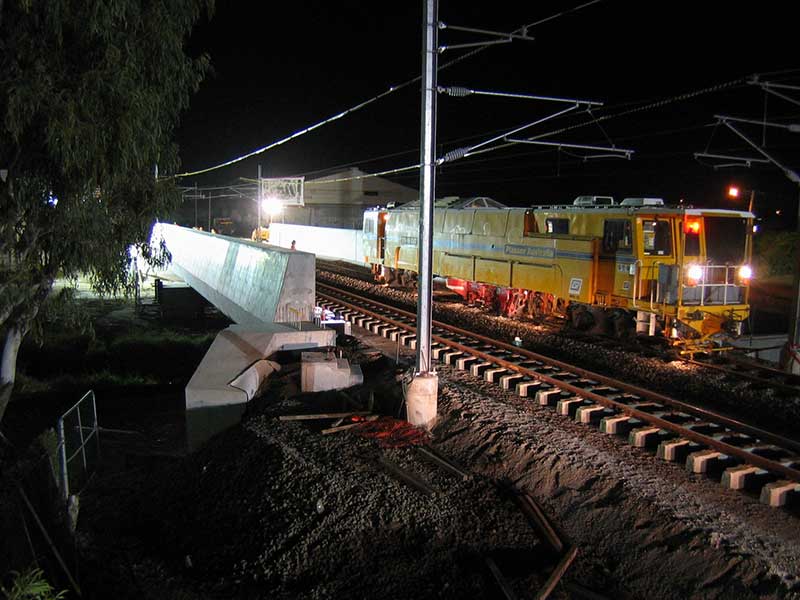 j9813